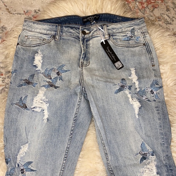 NWT Velvet Heart Mattie Relaxed Crop Jeans - Picture 2 of 7